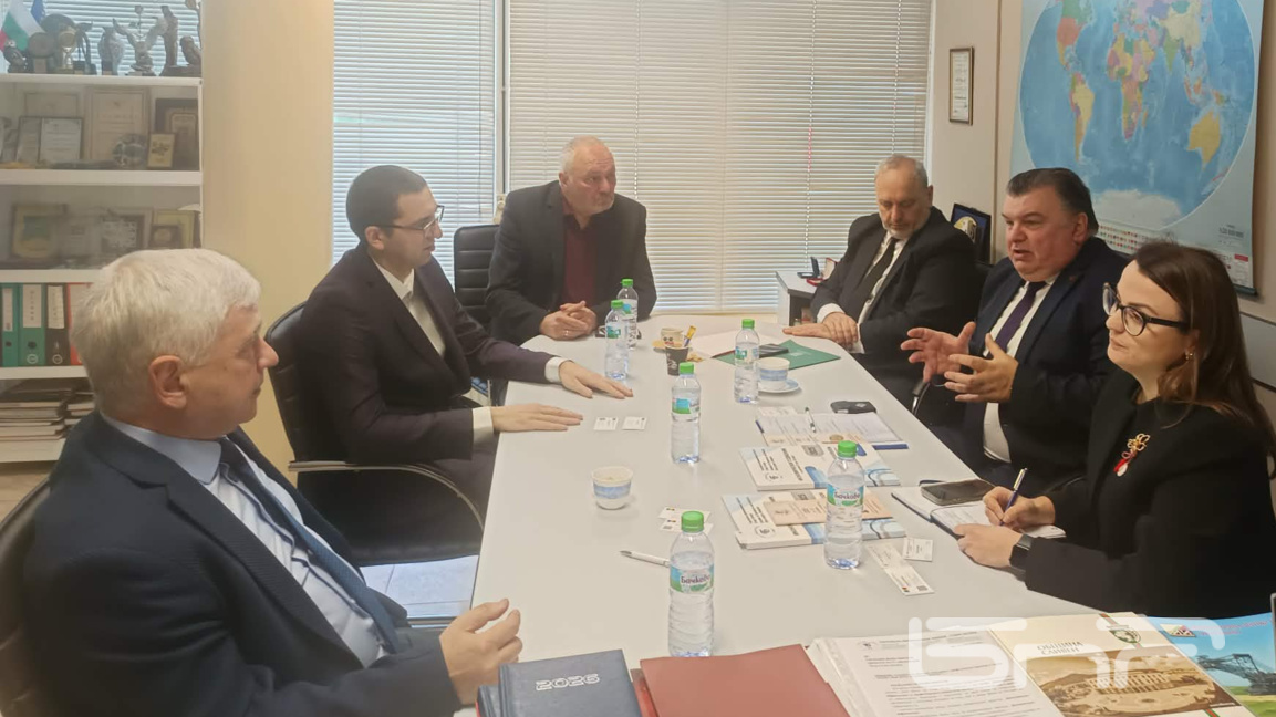 В условията на война в съседство, най-ва...