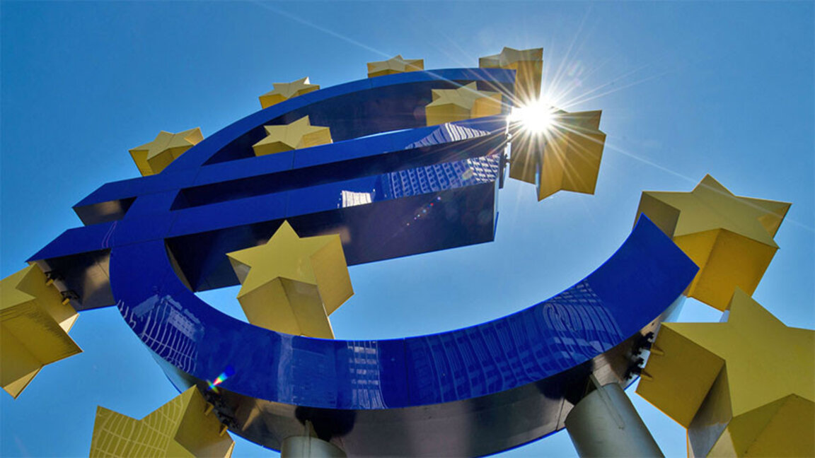 Еврогрупата насърчи България да продължи по пътя си към приемане на единната валута