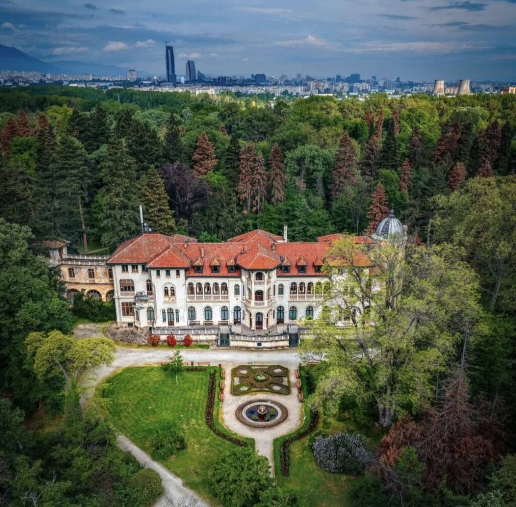 Дворац „Врана“ постепено враћа свој изузетни унутрашњи сјај