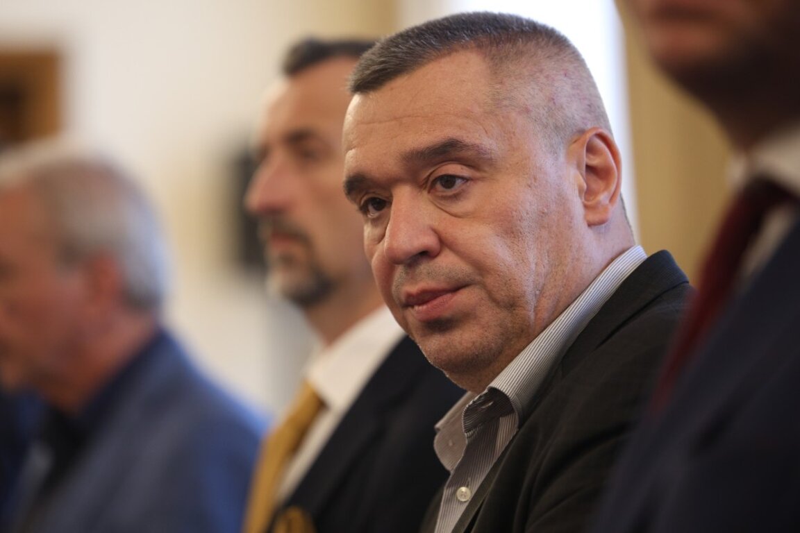 Министърът на земеделието д-р Георги Тахов