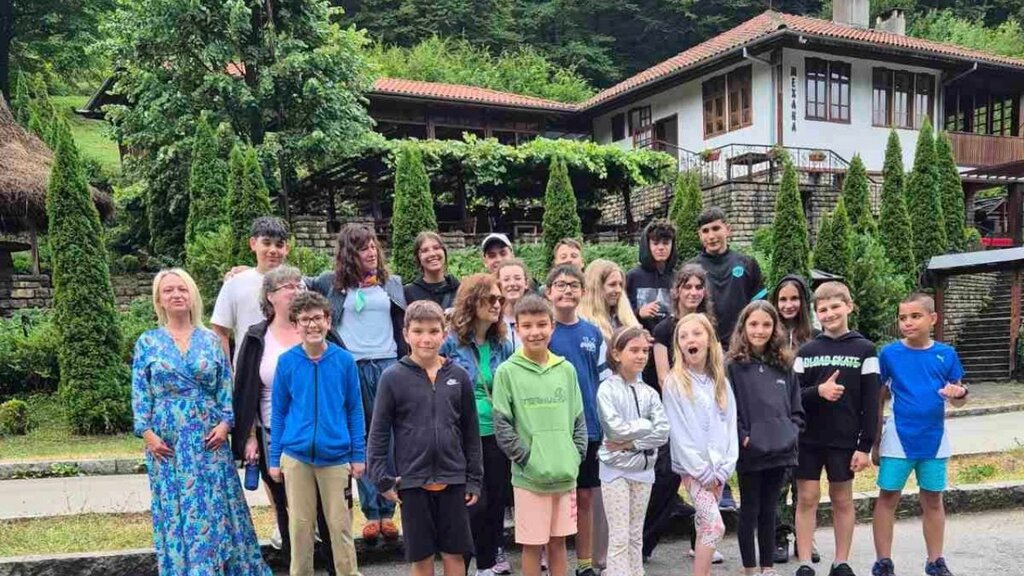 Lección sobre Bulgaria… con la escuela dominical “Azbukarcheta” de España