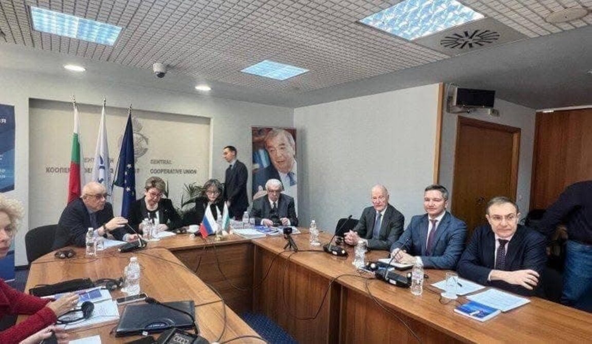 Борислав Гуцанов (най-вдясно) по време на конференцията