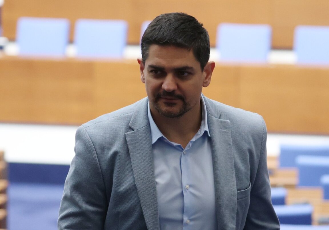 Радостин Василев