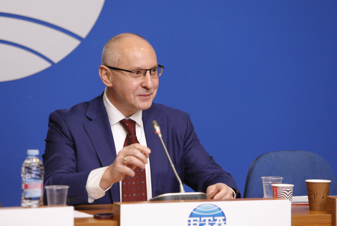 Станишев влиза в битката за БСП: За да върна политиката в партията!