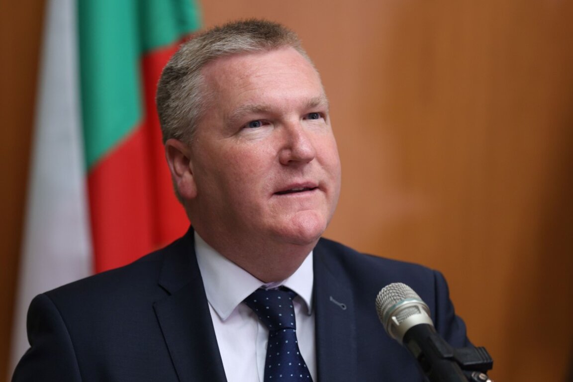 Европейският комисар за демокрацията, правосъдието, върховенството на закона и защитата на потребителите Майкъл Макграт