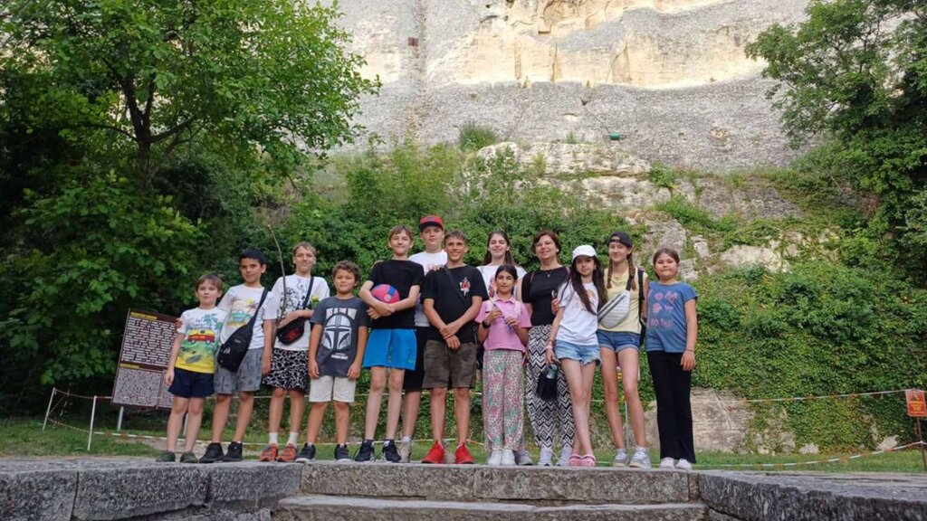 Lección sobre Bulgaria: cómo el conocimiento protege a niños búlgaros en Skopje