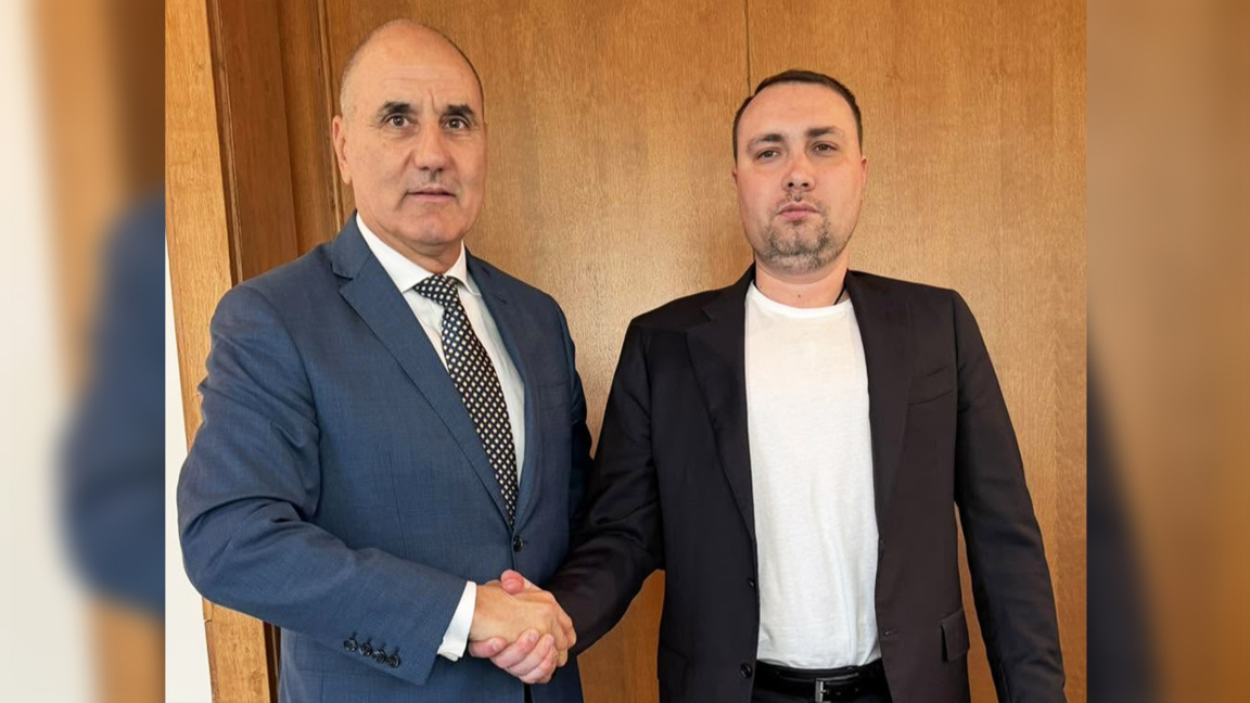Tsvetan Tsvetanov (L) and Kyrylo Budanov