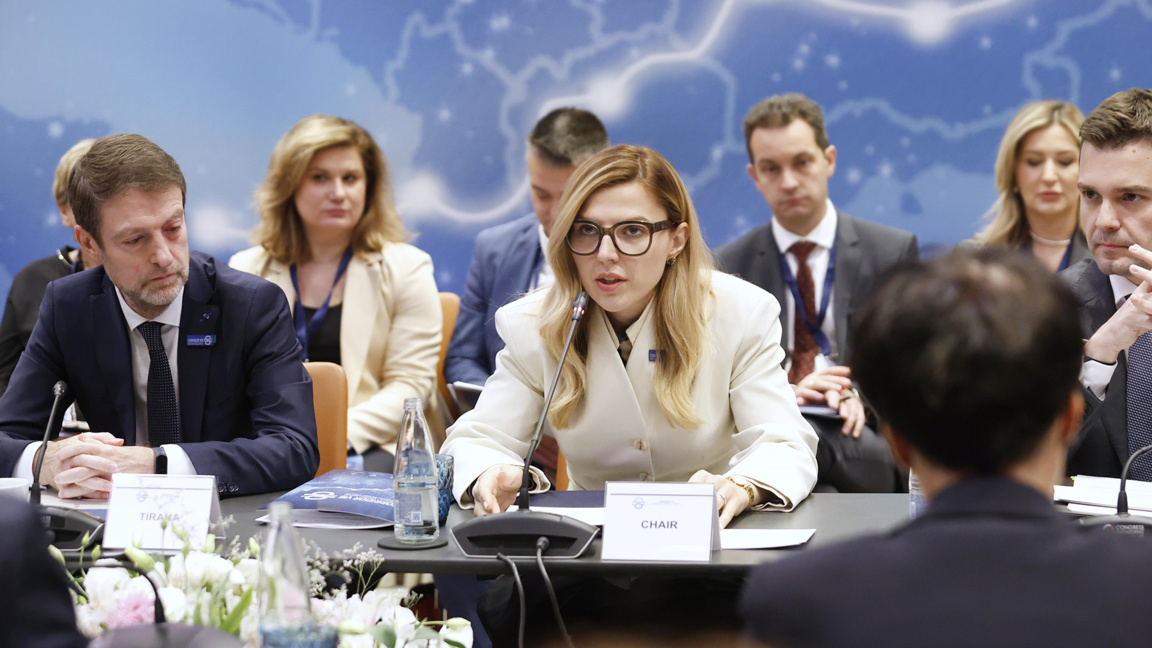Außenministerin Welislawa Petrowa