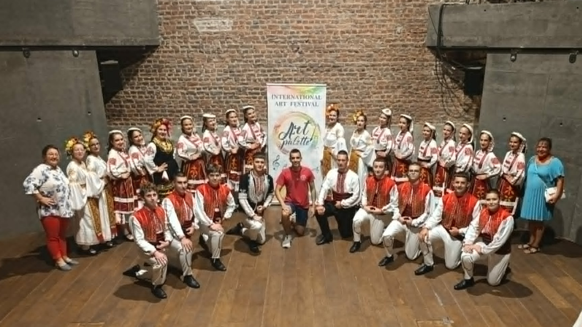 "Шарено герданче" триумфира в Брюксел