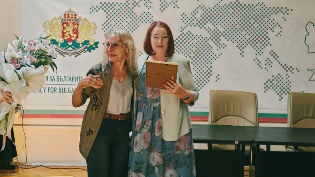 Zenka Genowa und Rajna Mandschukowa (Exekutivagentur für die Bulgaren im Ausland)