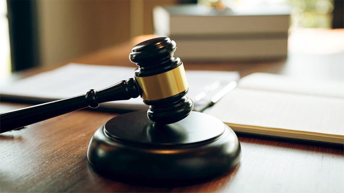 18-годишният от обвинените за побоя над шефа на МВР - Русе остава в ареста