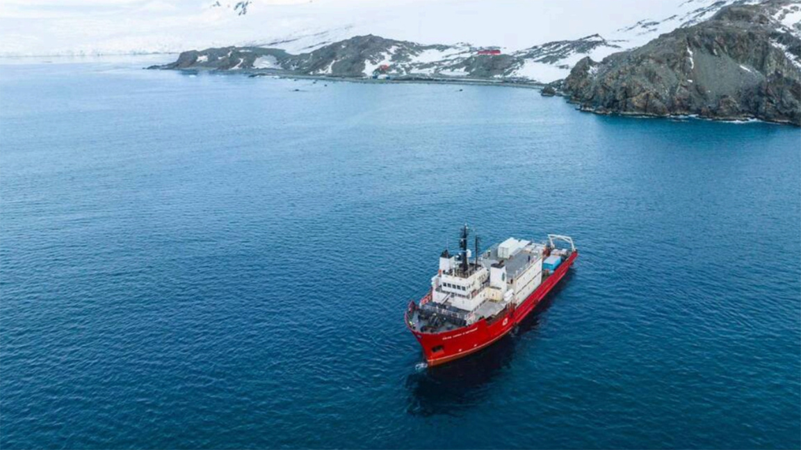 Le navire bulgare d'exploration a quitté l'Antarctique