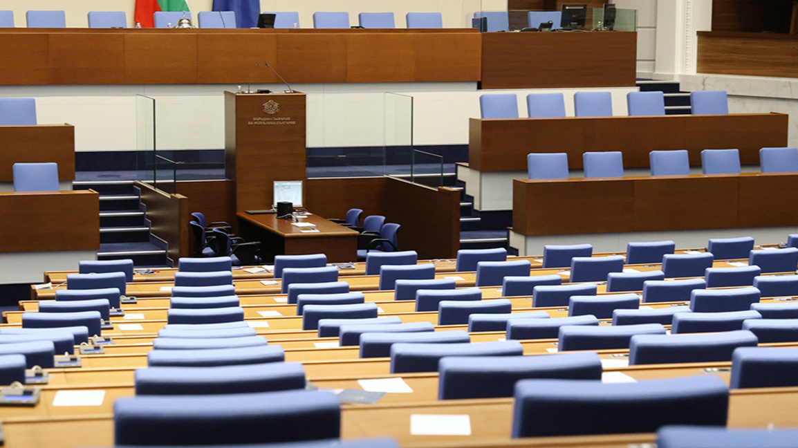 От "Възраждане" настояват за извънредно заседание на НС
