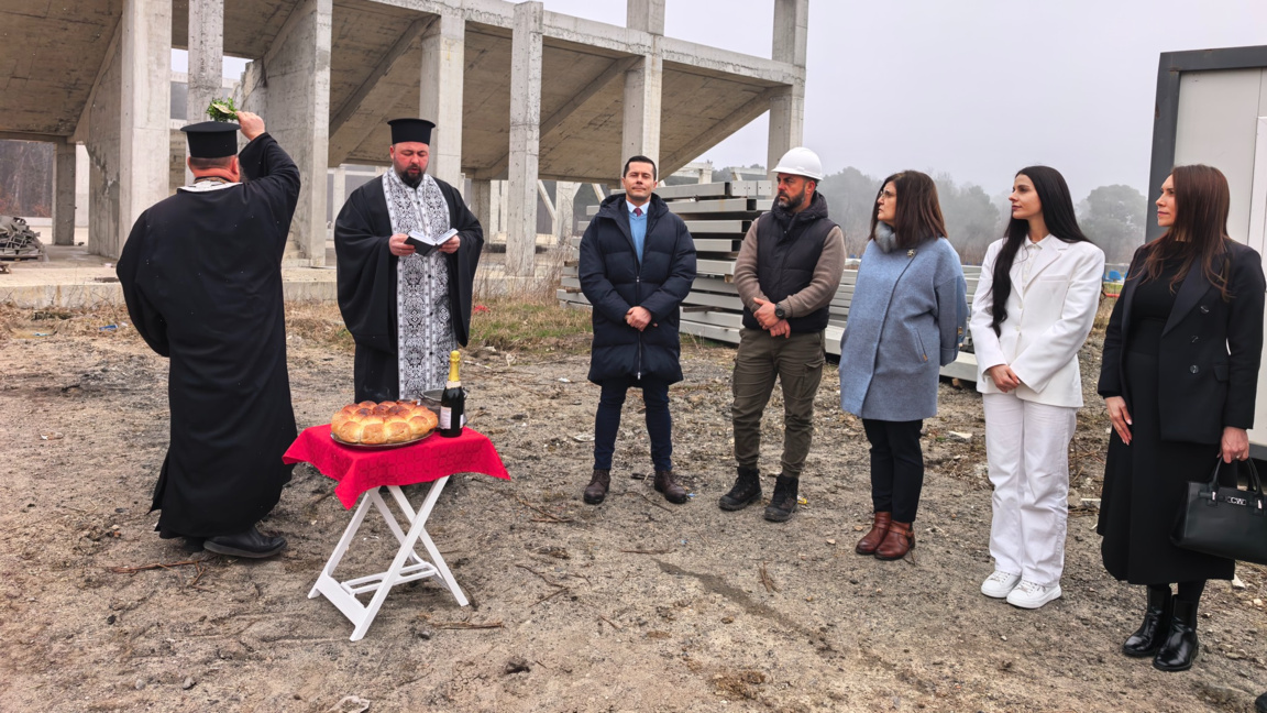 Започна вторият етап от строежа на спорт...