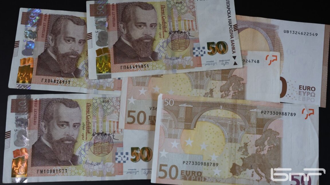 Еврогрупата обсъжда предложението за обменния курс на лева към еврото