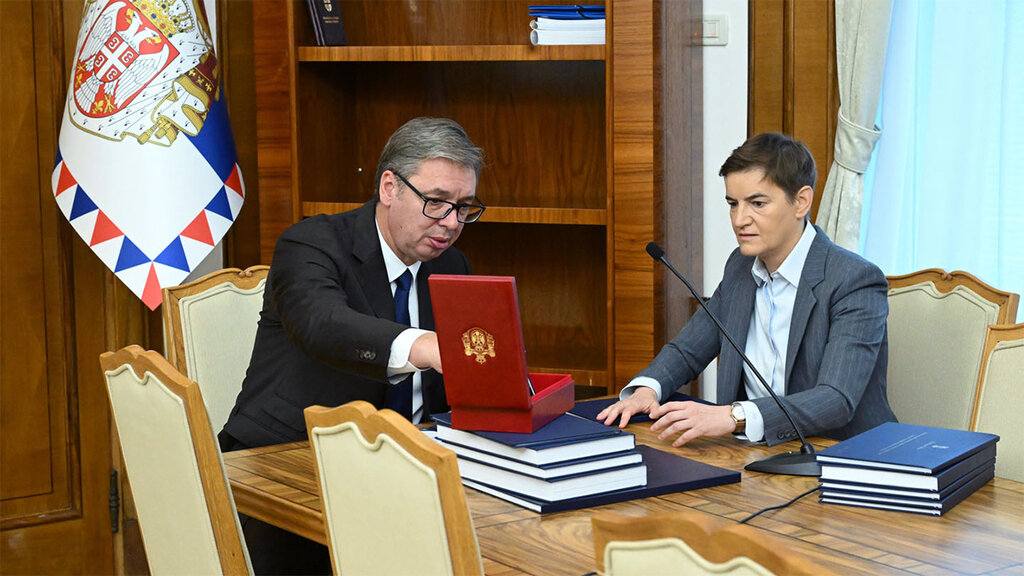 Aleksandar Vucic y Ana Brnabic