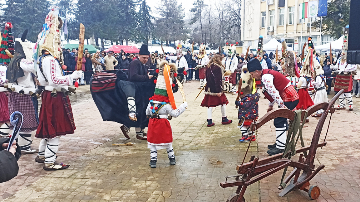 Кукери от България и Румъния се събират на събор в Кайнарджа