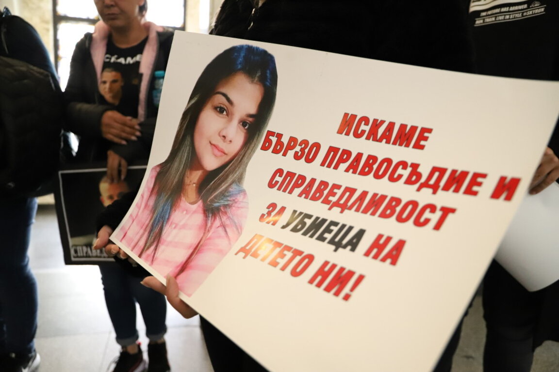 Родители на загинали на пътя деца основаха фондация