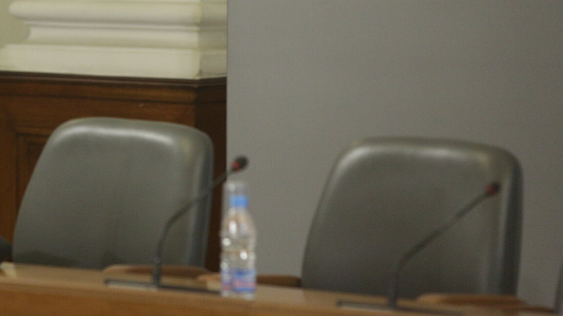 Синдикатите недоволни от ръста на заплатите в Бюджет 2025, бизнесът -  против този на максималния доход