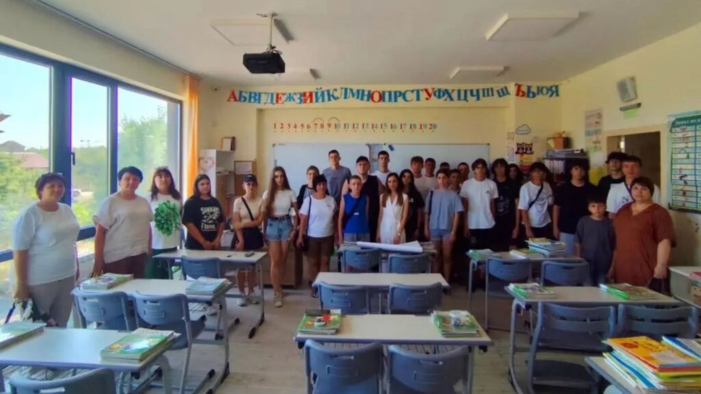Lección sobre Bulgaria… espíritu ancestral en niños de “Izvorche” en Ucrania