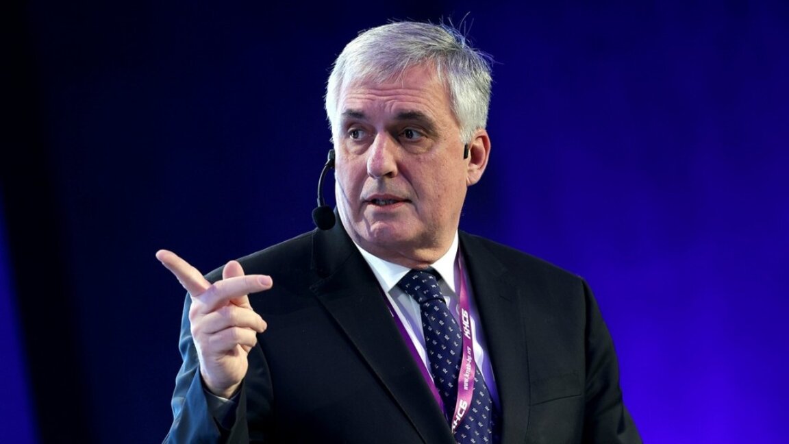 Ивайло Калфин