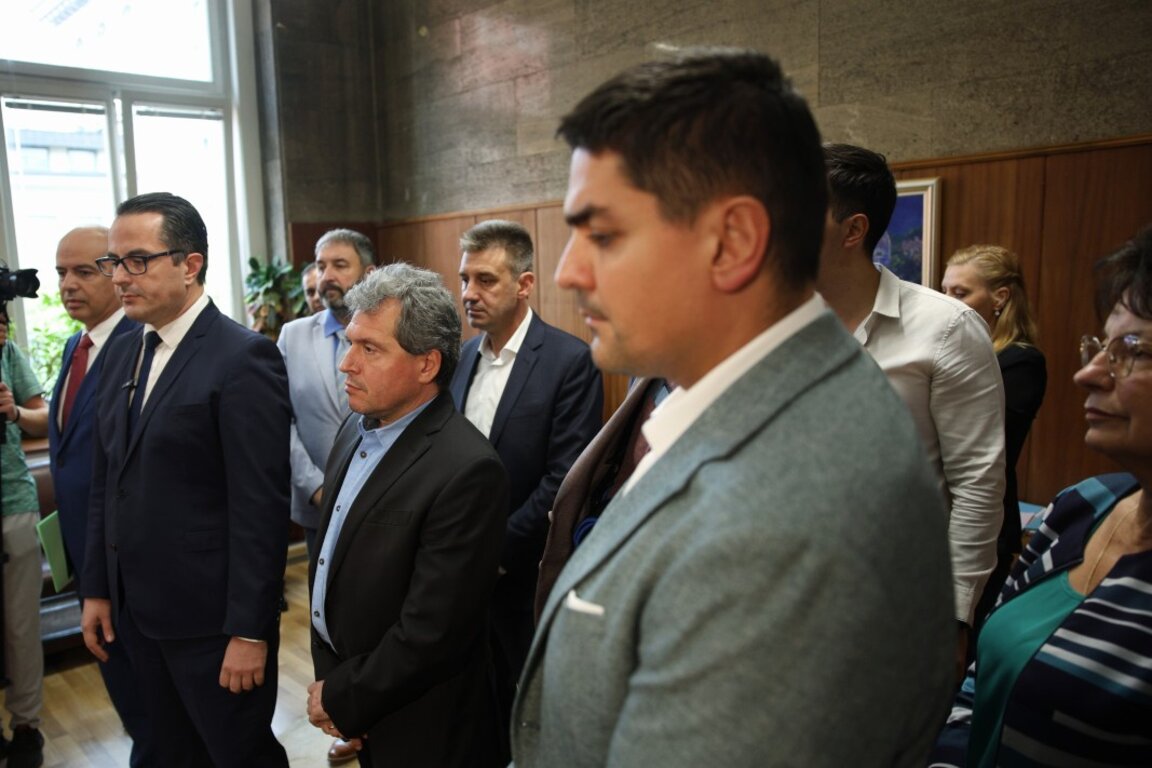 Днес бе внесен вотът на недоверие в деловодството на Народното събрание - 5 октомври 2023 г.