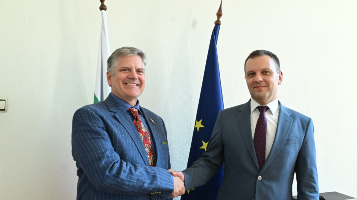Ministrul Justiției și un reprezentant american încep întâlniri periodice