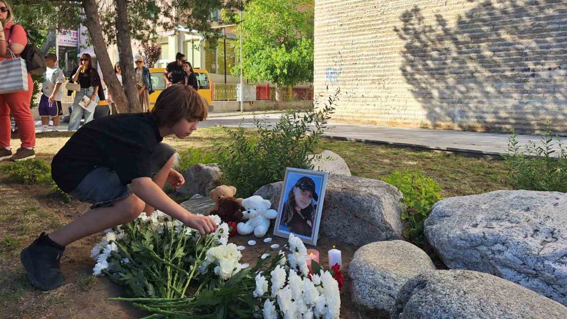 Протестно бдение в Благоевград след смъртта на Ивана: “Време е това да приключи”