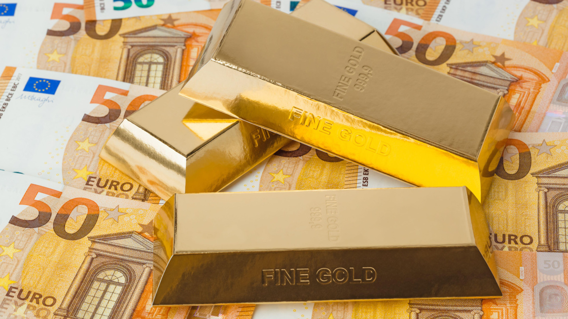 Задържани 7 украинци в Унгария с два камиона с $40 млн., €35 млн. и 9 кг злато