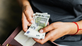 Más de la mitad de los búlgaros no tiene ahorros para gastos urgentes 