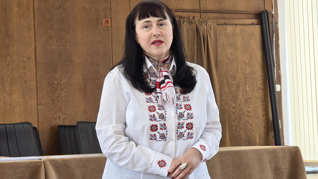 Валя Александрова