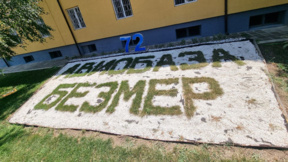 Primer avión militar estadounidense aterriza en la base aérea “Bezmer”