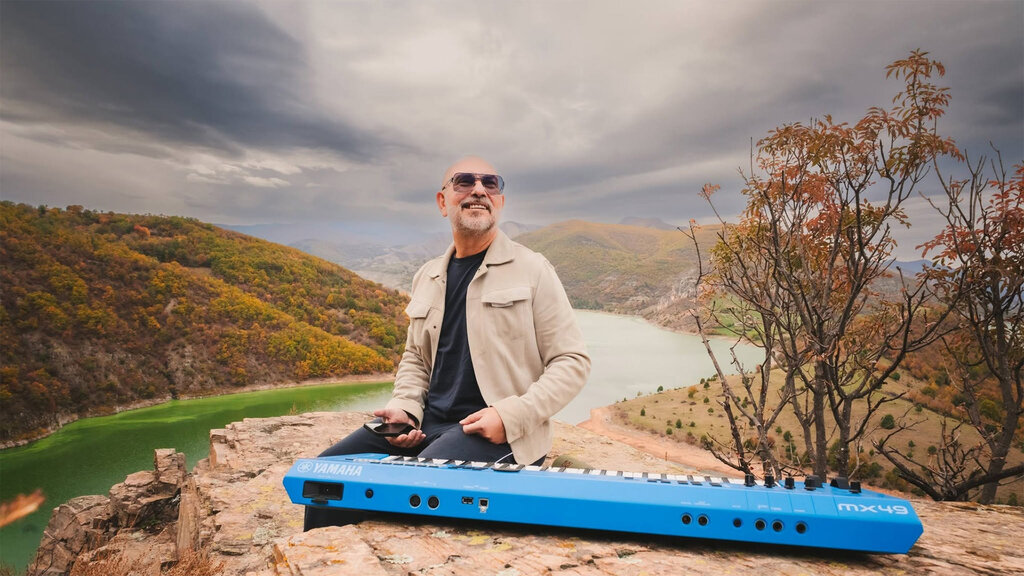 Muzikanti i xhazit Martin Denev për bukurinë dhe njerëzit “që ndriçojnë”