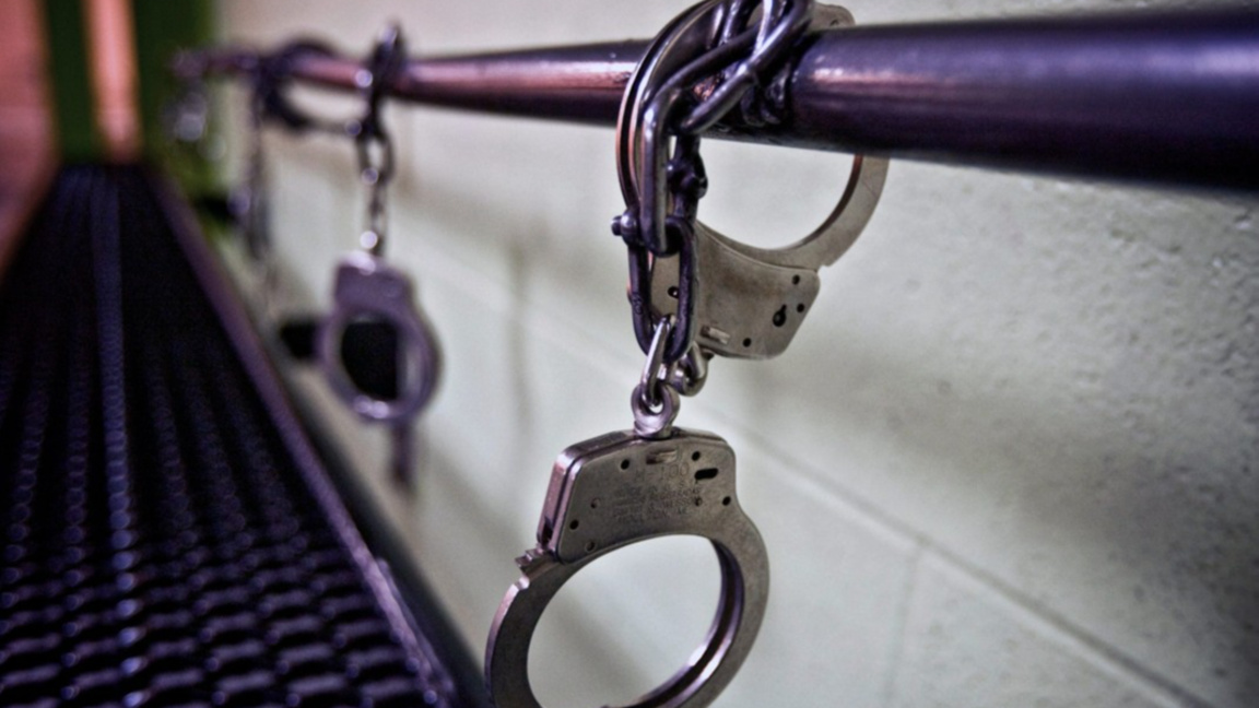 Двама китайци са обвинени в "чуждестранн...