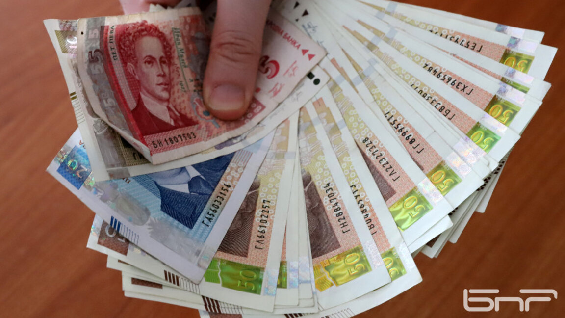 Няма опасност за изплащането на пенсиите дори и без удължителен закон за Бюджета