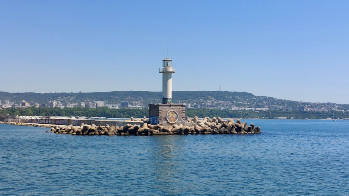 Със слънце започва новата седмица...