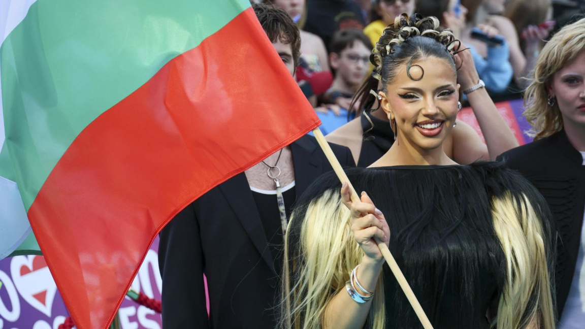 DARA tërheq me meritë vëmendjen në Eurovision 2026 me talentin e saj