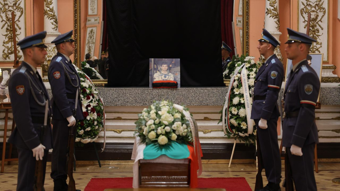 Iotova: Alexander Alexandrov este unul d...