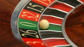 Bulgarii cheltuiesc aproape 1 miliard de euro pe an pe jocuri de noroc