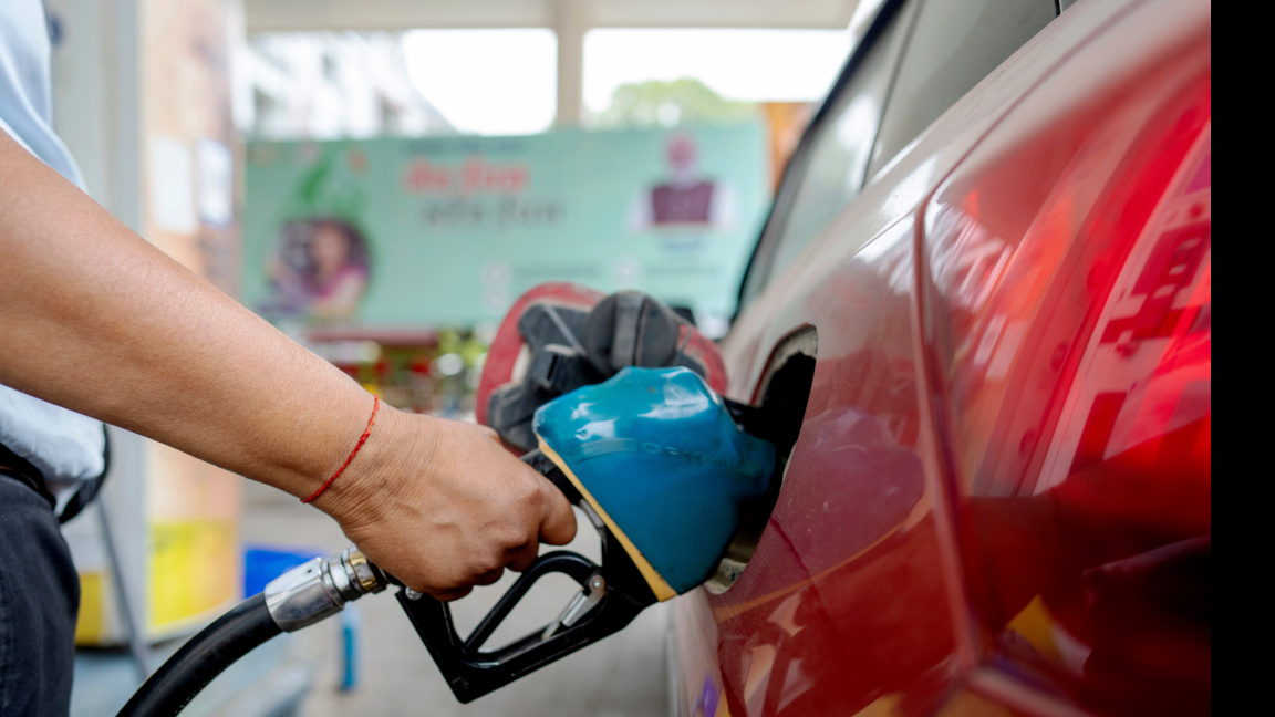 Цените на петрола - с резки колебания от ескалацията в Близкия изток