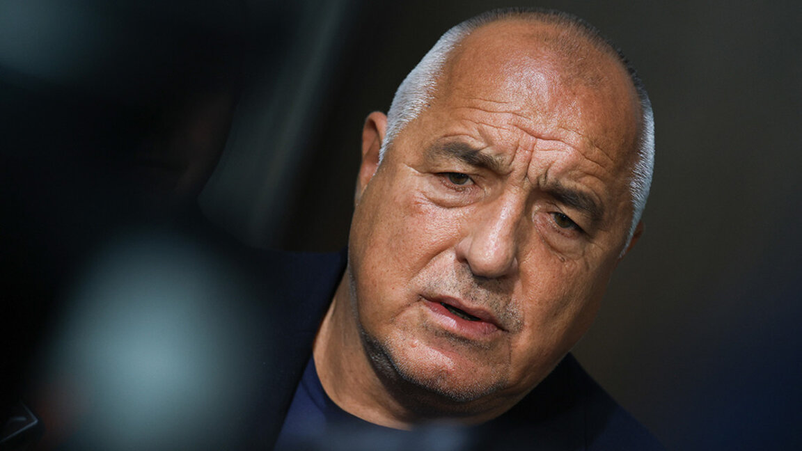 Борисов: Законодателните промени за продажбата на "Лукойл" са застраховка за България