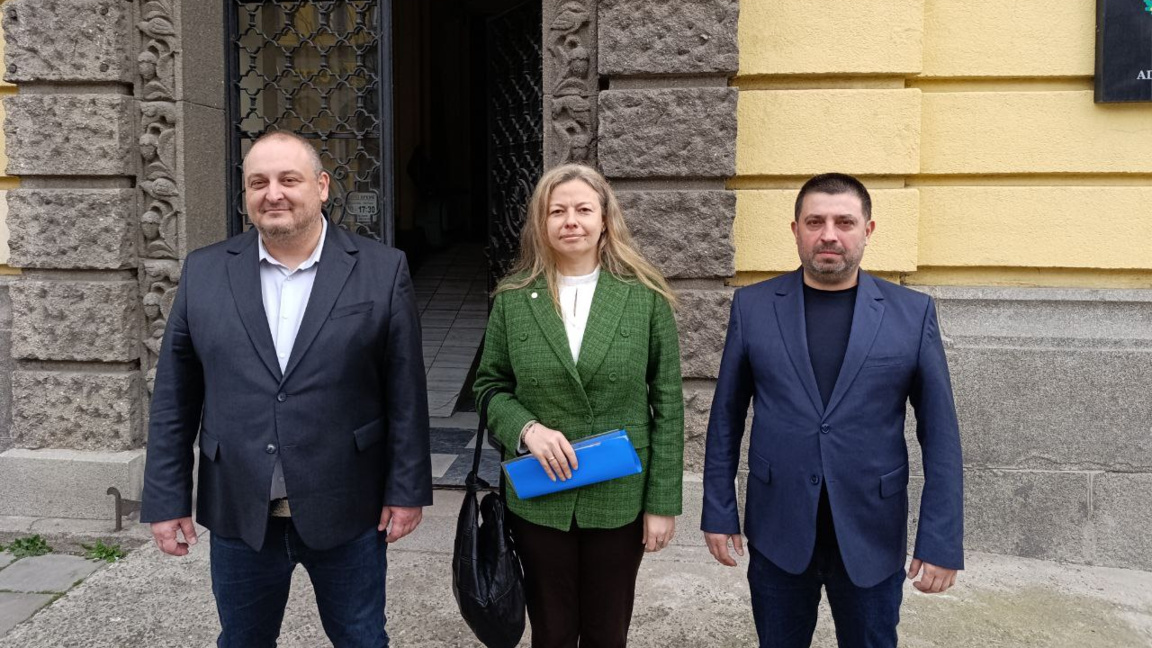 „Възраждане“ Бургас регистрира листа от ...