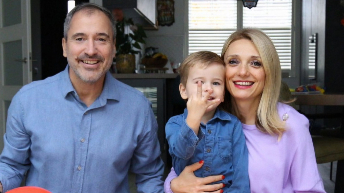 Radoslaw Paraschkow mit seiner Familie