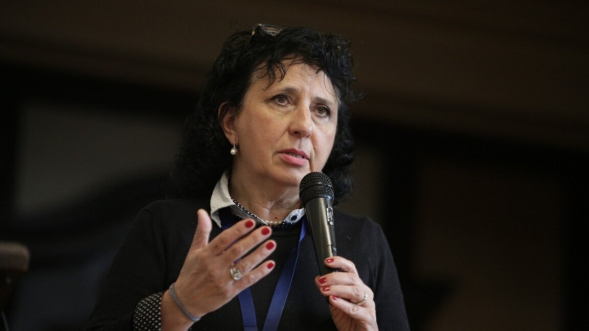 доц. Албена Танева