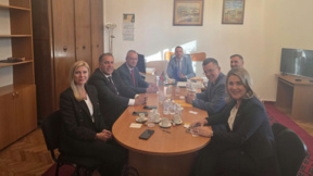 O delegație a partidului român AUR a efectuat o vizită la Sofia