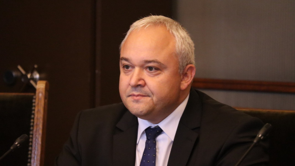 Министър Демерджиев представя нова противопожарна техника