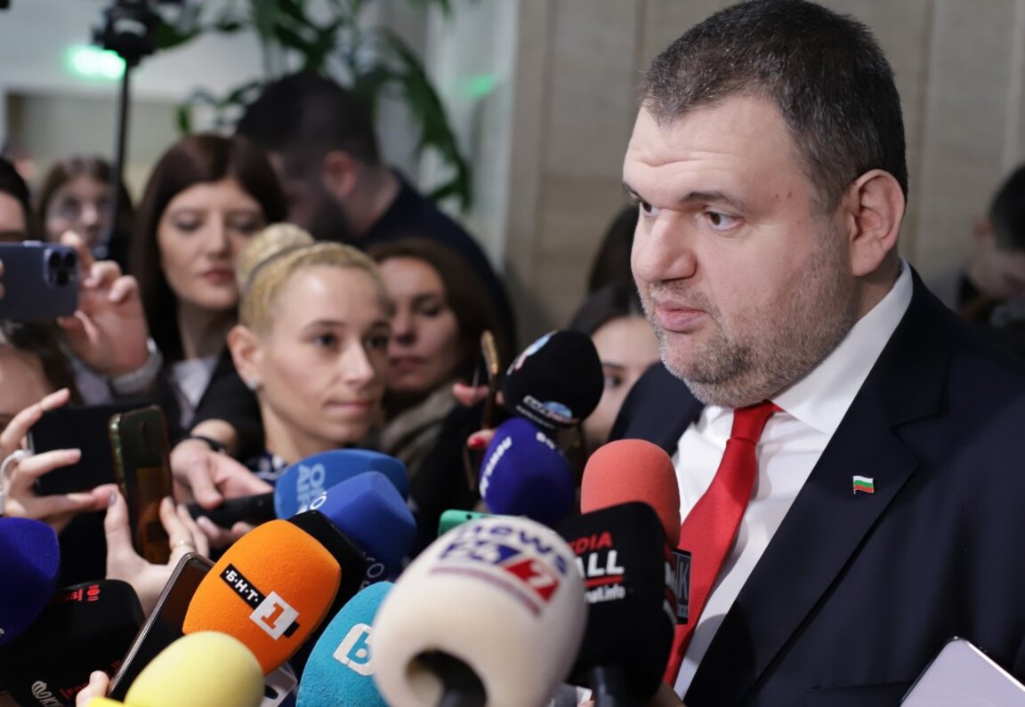 Делян Пеевски в парламента