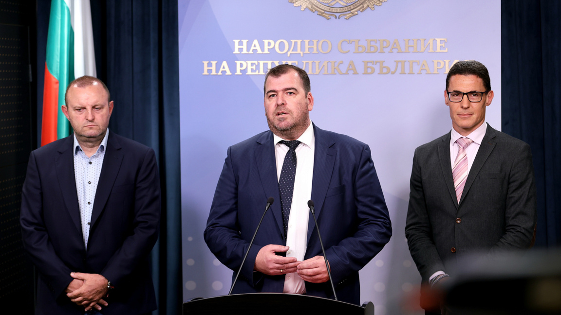 "Прогресивна България" внесе пакет закон...