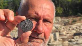 Le sceau d’une impératrice byzantine découvert lors des fouilles de Perperikon