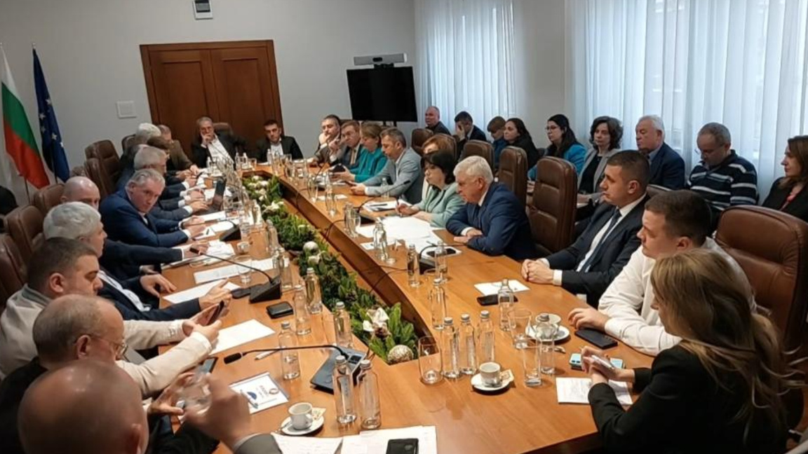 След оттеглянето на бюджета: възможен ли...